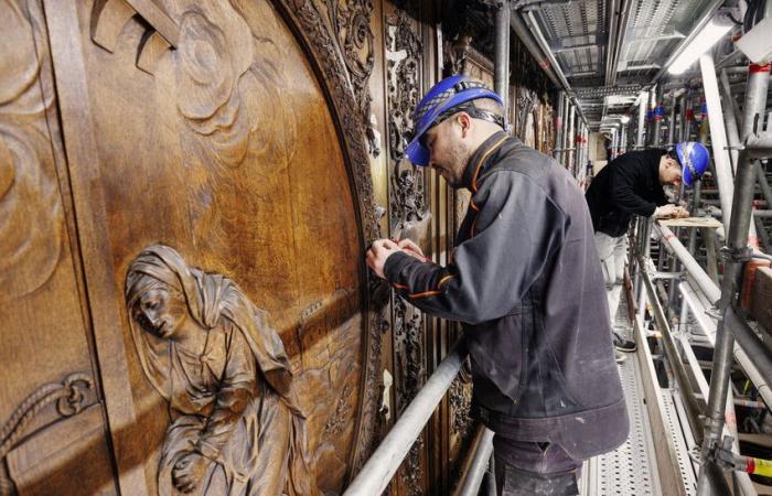 Adieu le patinage ! Les sculptures en bois de Notre-Dame de Paris retrouvent leur éclat