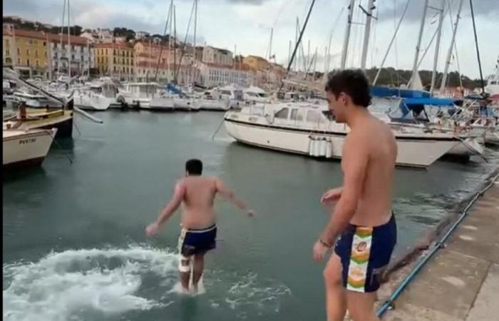 VIDÉO. Dans l’Aude, ces rugbymen fêtent leur victoire d’une manière totalement folle !