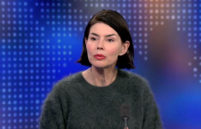 Vers l’abandon des élèves avec les nouvelles mesures ? “Il n’y a pas de blocage sur l’accès à l’enseignement supérieur”, indique Valérie Glatigny