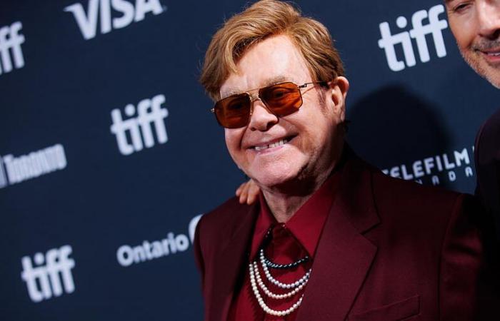 Elton John ne peut plus faire de musique pour le moment à cause de ses problèmes de vision