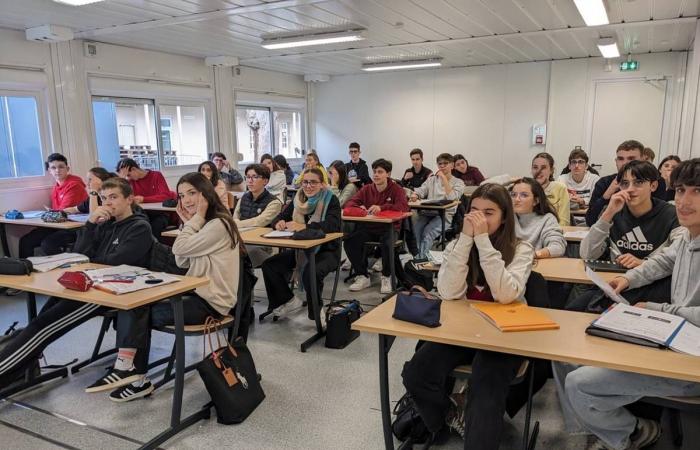 Panneaux photovoltaïques, constructions modulaires… Après le violent incendie, où se trouve le lycée La Chartreuse à Brives-Charensac ?