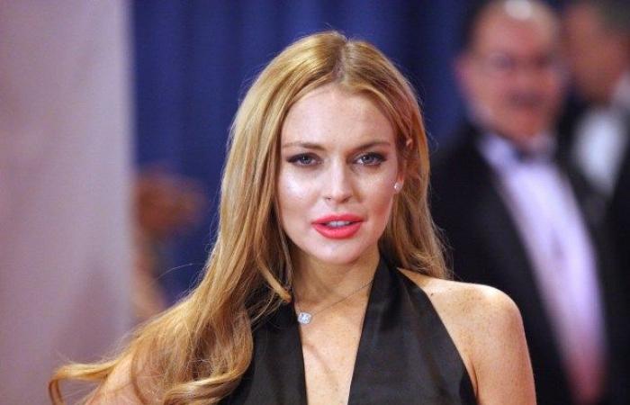 Le visage de Lindsay Lohan est obsédé par Internet – mais les fans craignent une sinistre tendance