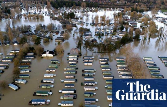 D’autres inondations sont probables cette semaine après la pluie de la tempête Bert, selon le ministre britannique