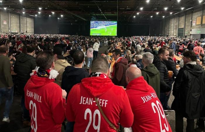 EN IMAGES – À Brest Expo, les supporters brestois ont enflammé la fan zone