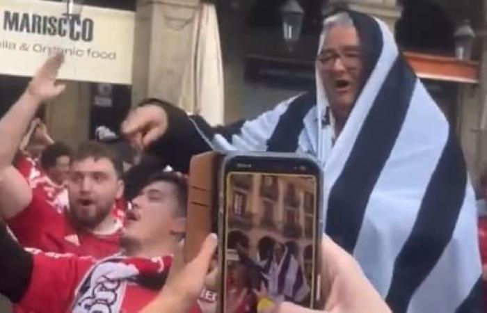 le nouveau show du coprésident brestois Gérard Le Saint dans les rues de Barcelone