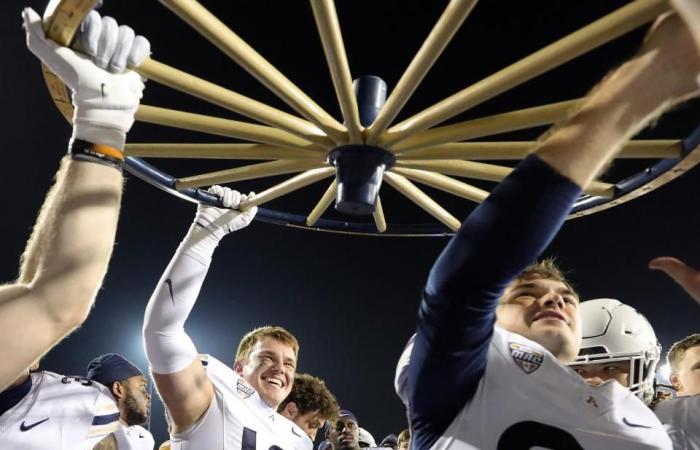 Résultats du football universitaire de la NCAA | Mises à jour du jeu en direct Toledo Rockets contre Akron Zips