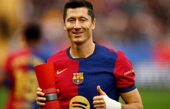 Il y a une décision concernant Lewandowski ! Flick a annoncé l’équipe du FC Barcelone