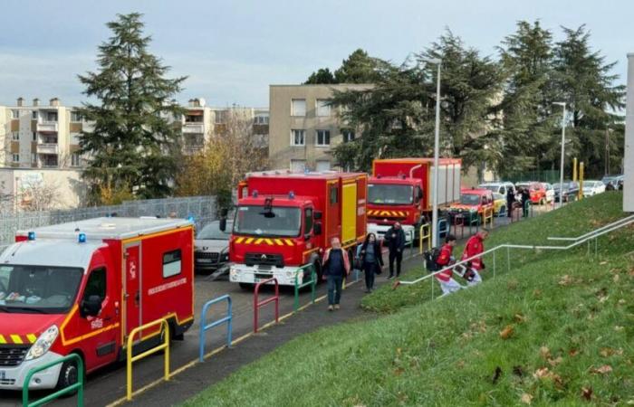 cinq enfants et quatre adultes hospitalisés