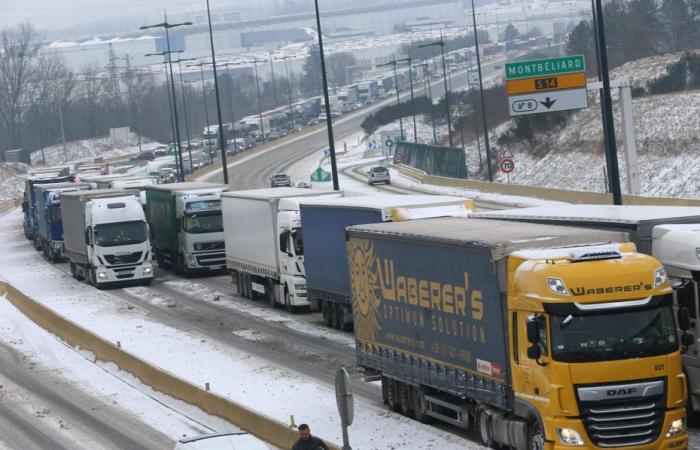 ivre, la victime serait tombée du véhicule