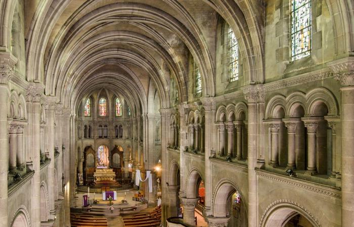 la basilique de la Sainte Tunique du Christ vandalisée depuis plusieurs semaines