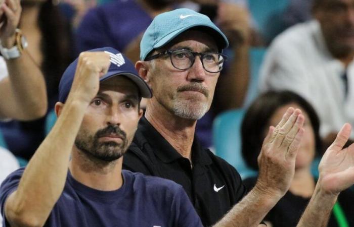 ATP > « Cela n’a aucun sens. Djokovic avait remporté 3 des 4 tournois du Grand Chelem en 2023 et le prix du meilleur entraîneur de l’année n’avait pas été remporté par Ivanisevic, mais par les entraîneurs de Sinner. Et cette année, alors que Sinner était supérieur à tout le monde, ni Cahill ni Vagnozzi ne figurent parmi les nominés”, déplore le journaliste José Moron.