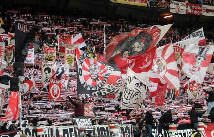 Les Ultras du VfB Stuttgart font demi-tour avant le match de Ligue des Champions