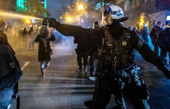 Manifestation contre l’OTAN | Valérie Plante prend la défense du SPVM