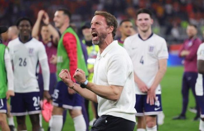 Un affichage incroyable montre le coup de pied aérien de Jude Bellingham pour l’Angleterre et le héros olympique de l’équipe GB remportant l’or