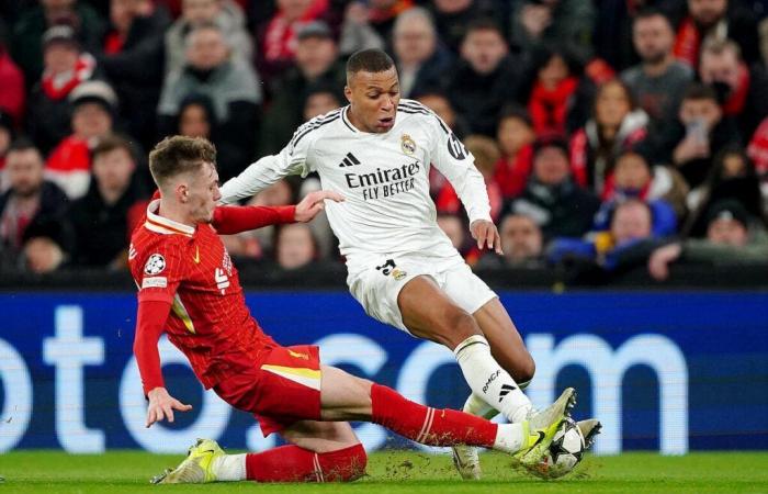 Kylian Mbappé rate un penalty, les moqueries pullulent