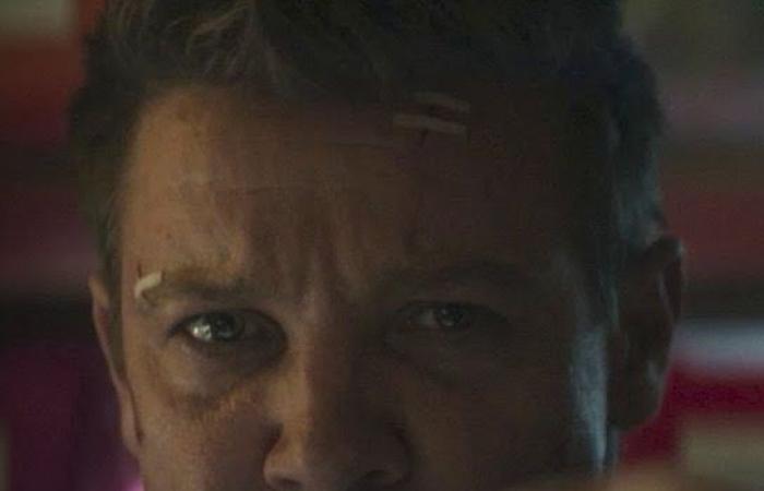 Quand Clint Barton se prépare au combat (scène coupée)…