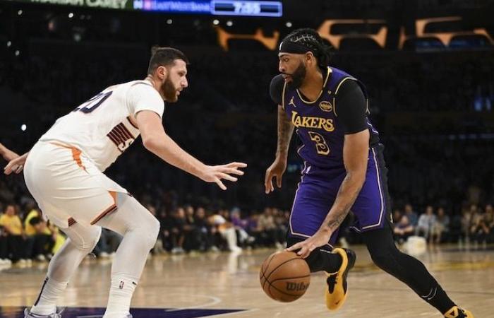 Choix de paris pour les Lakers contre. Match de la Coupe des Émirats des Suns