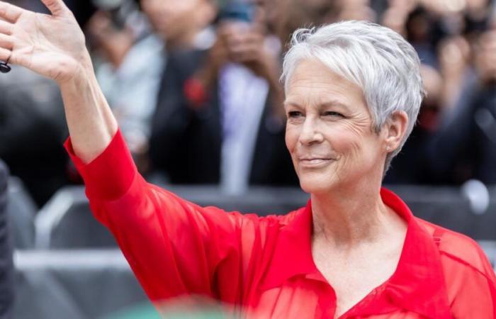 “Selfie hors de la douche”, Jamie Lee Curtis fête ses 66 ans et rend hommage à Pamela Anderson