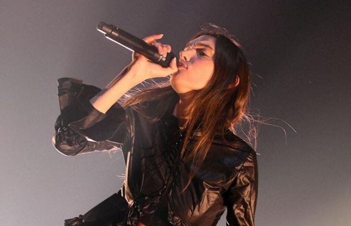 DANS LES PHOTOS. La nouvelle star québécoise Charlotte Cardin enchante le public du Zénith de Caen