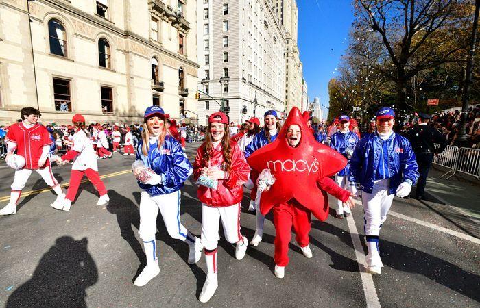 Parade 101 de Thanksgiving de Macy : heure de début et costumes