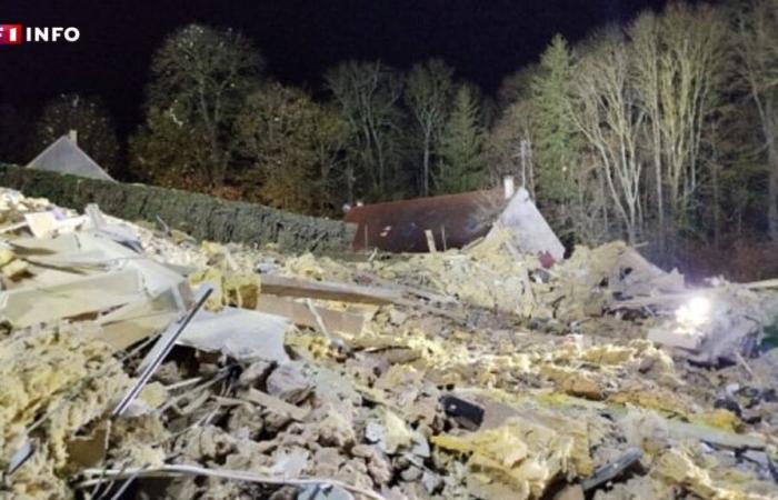 une maison détruite par une explosion, un mort et une personne en urgence absolue