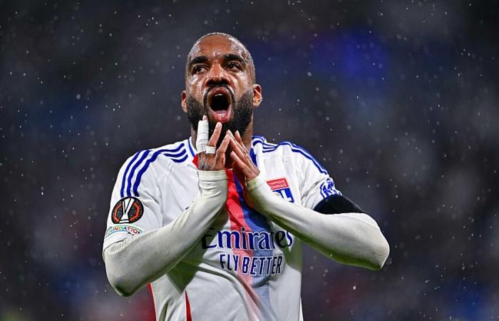 Alexandre Lacazette dans le viseur du… Real Madrid !