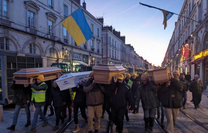 “On n’a rien, ils espèrent qu’on démobilise”