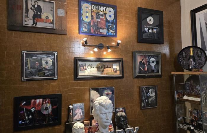 “C’était l’aventure de ma vie”, la seule boutique-musée en France dédiée à Johnny Hallyday, ferme ses portes