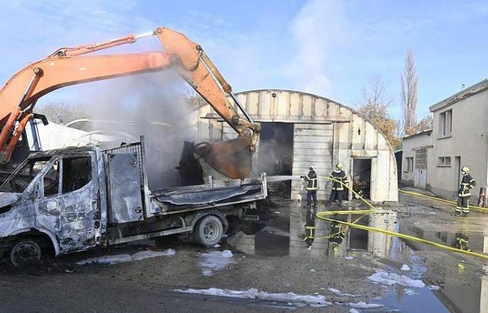 Drôme. Un violent incendie ravage deux hangars d’une entreprise à La Bâtie-Rolland