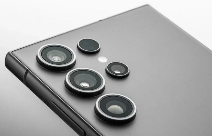 Des images divulguées du Galaxy S25 Ultra ont fait surface, offrant un aperçu plus approfondi du modèle ainsi que des captures d’écran de One UI 7