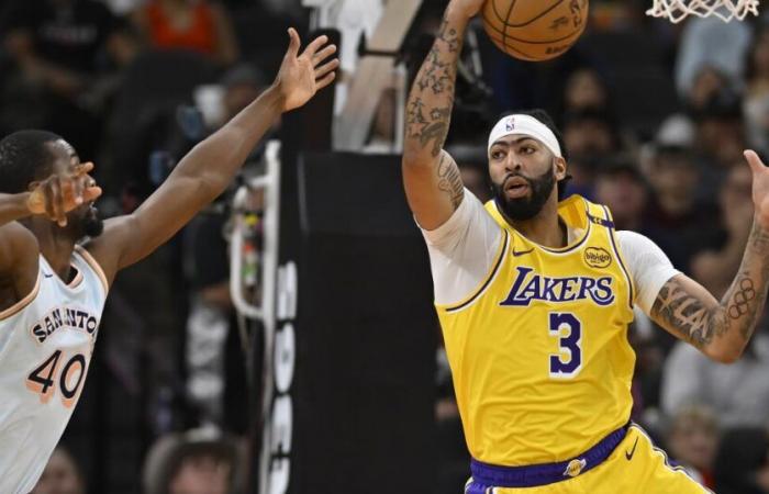 Les changements dans l’effectif des Lakers portent leurs fruits avec une victoire convaincante contre les Spurs