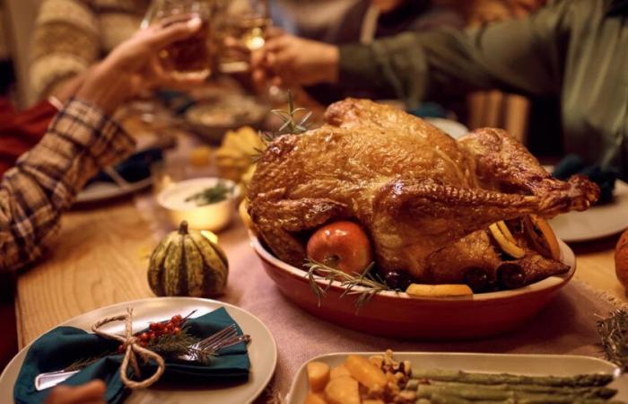 Pourquoi manger de la dinde vous rend-il somnolent ? Apprenez les faits sur la fatigue de Thanksgiving