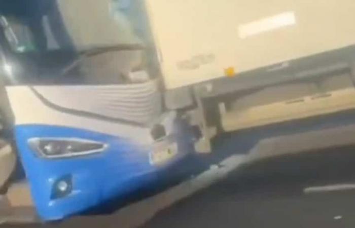 [VIDÉO] Un bus du Real Madrid impliqué dans un accident