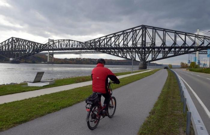 Le futur tablier trop lourd pour le pont de Québec, prévient le gouvernement fédéral