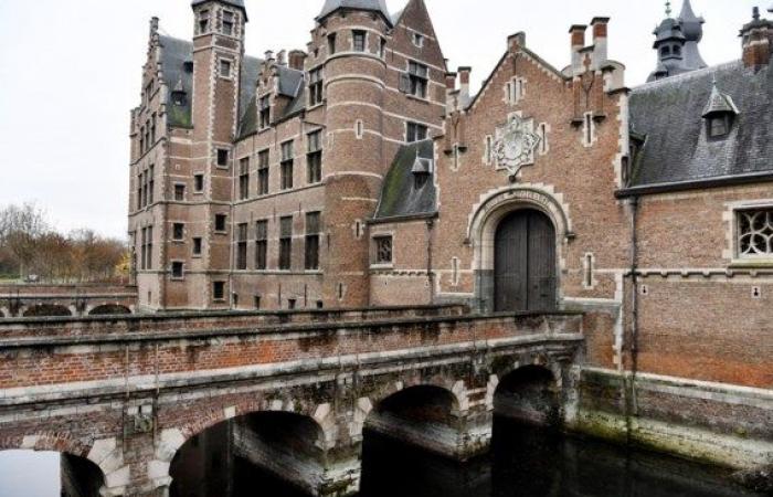 le célèbre château d’Anvers est (encore) à vendre