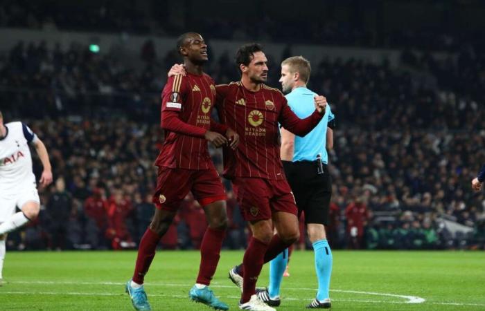 Hummels marque tard et la Roma arrache un match nul contre Tottenham