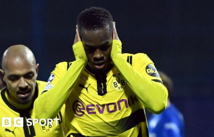 Le jeune ailier anglais marque un autre superbe but en Ligue des champions pour le Borussia Dortmund