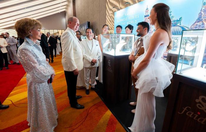 Le bal gelé du Prince Albert II à Singapour