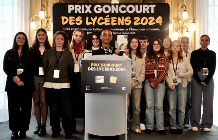 Sandrine Collette è la vincitrice 2024 del Prix Goncourt des Lycéens per Madelaine avant l’aube