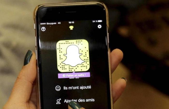 3 mineurs soupçonnés d’avoir menacé un enseignant et son fils sur Snapchat arrêtés