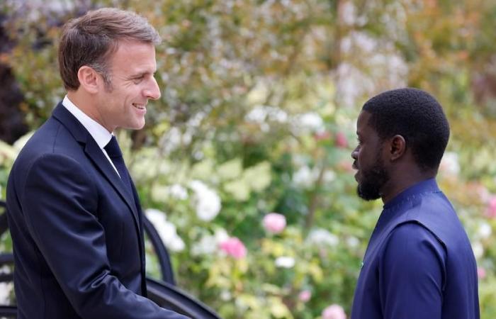 Emmanuel Macron reconnaît « un massacre » commis par la France au Sénégal en 1944, assure le président Bassirou Diomaye Faye