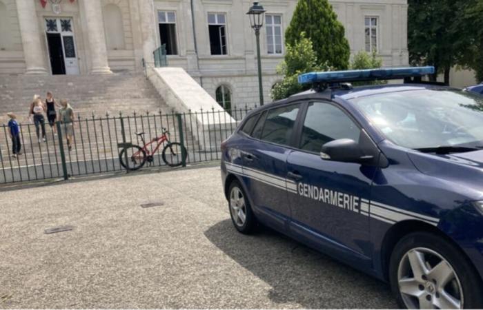 il a utilisé sa voiture comme une arme à Pouligny-Notre-Dame