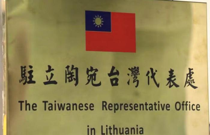 La Lituanie expulse trois employés de l’ambassade de Chine