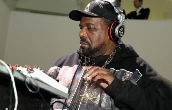 Afrika Bambaataa, pionnière du hip-hop, accusée d’agression sexuelle par un rappeur français