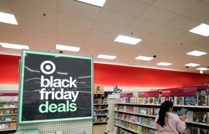 Aux Etats-Unis, le « Black Friday » s’attaque aux consommateurs brûlés par l’inflation : Actualités