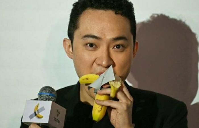 Art ou folie ? Justin Sun dévore une banane à 6 millions