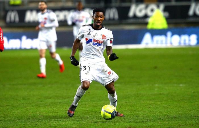 Former Ligue 2 player – Serge Gakpé retires