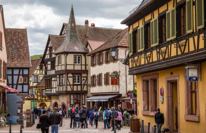 Michel Schmitt pour son livre sur le Palais des festivals de Strasbourg