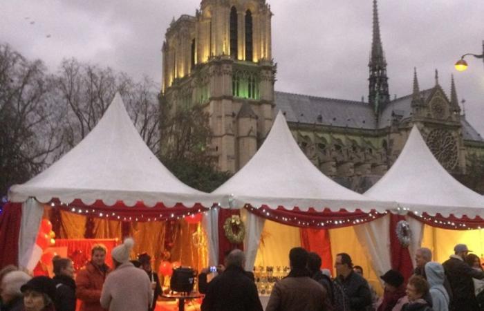 le marché de Noël de Notre-Dame de Paris revient