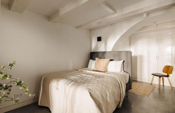 Un appartement rénové de 155 m2 dans un bâtiment historique à Amsterdam